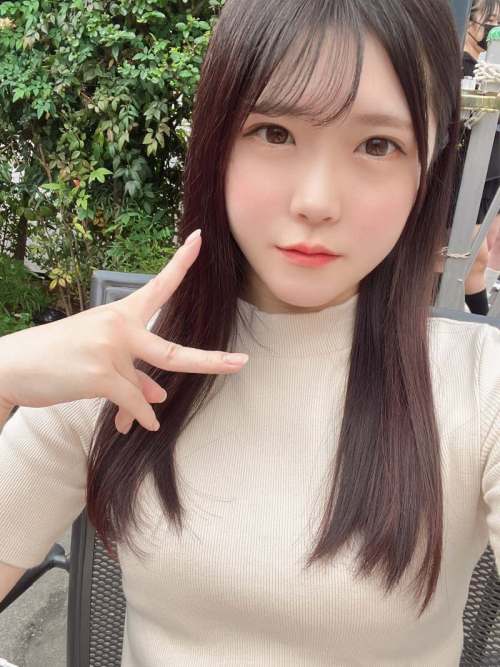 皆濑明里(皆瀬あかり)个人资料照片